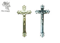 La croce di plastica d'argento della bara ha sepolto 44,8 la dimensione decorativa del × 20,8 cm per il coperchio del cofanetto
