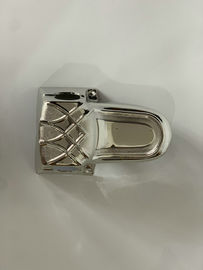 Il cofanetto d'argento accantona l'hardware del cofanetto con le barre di metallo 70X46X36cm